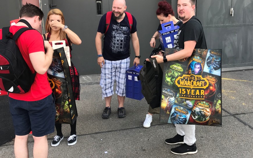 Gamescom SWAG fans photo by Try Evidence