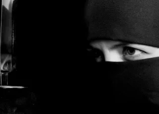 The Psychology of Stealth Players: Trends, Behavior, and Motivation of Silent Operators